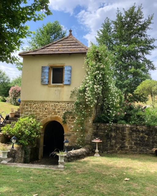 Chambres Des Eaux 29 "Mousseline" Sarcey Exterior foto